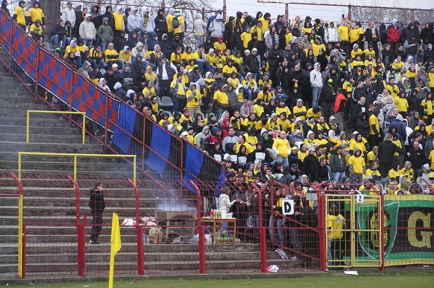 ŁKS - GKS Katowice wiosna 2010, kibice GKSu przed pierwszym...