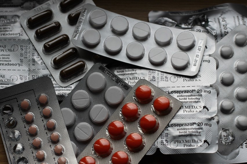 Portal GdziePoLek porównał ceny 100 leków nierefundowanych...