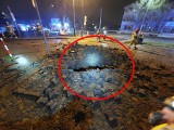 Dziura w ziemi na skrzyżowaniu ul. Dambonia i ul. Domańskiego w Opolu. To był wybuch gazu