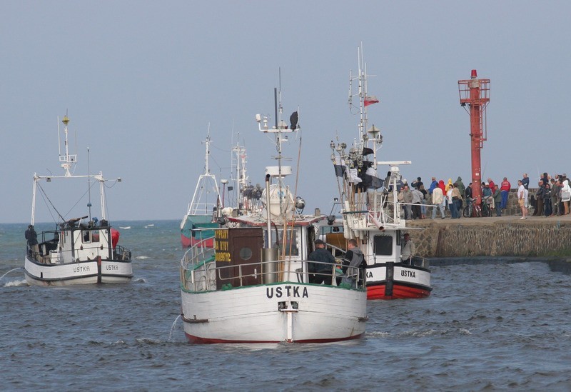51 kutrów rybackich wyplynelo dziś z usteckiego portu. W ten...