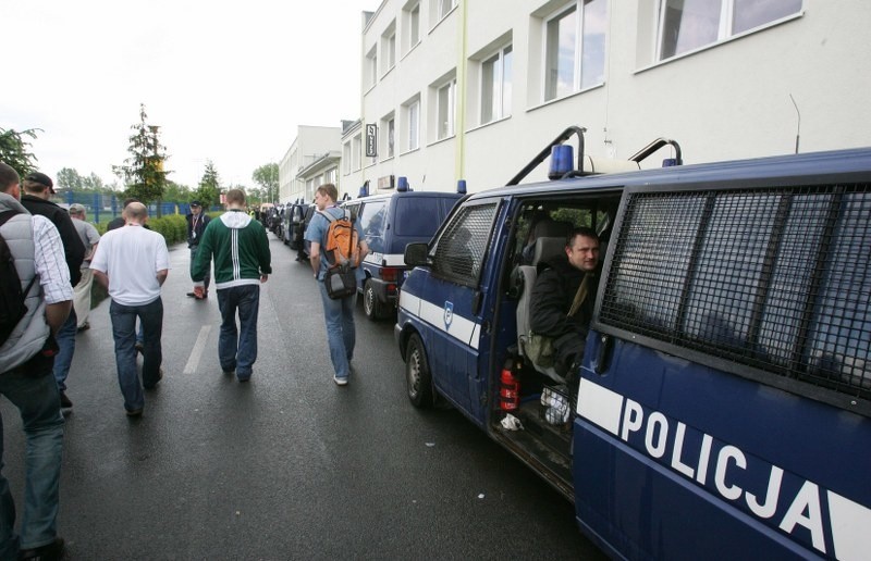 Finał Pucharu Polski Pogoń - Jagiellonia sprzed 10 lat. Zobacz kibiców i oprawy. Zobacz zdjęcia i wideo