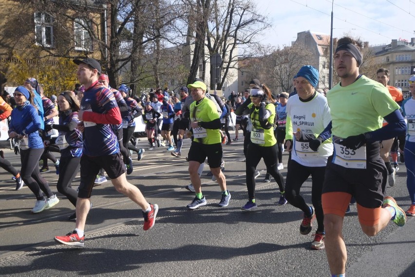 Medal 15. Poznań Półmaratonu prezentuje się efektownie i już...