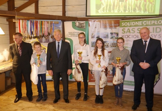 Słoneczko Busko-Zdrój obchodziło jubileusz 10-lecia. Pierwszy z lewej Zdzisław Perepiczko.