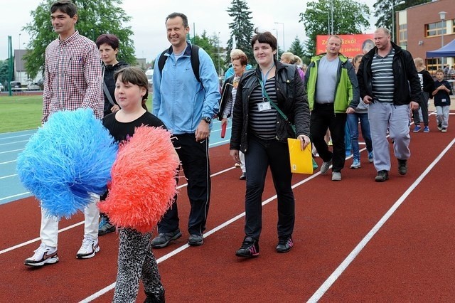 Uroczyste otwarcie zmodernizowanego stadionu nastąpiło przy...