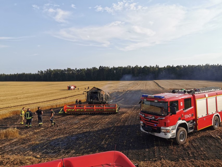 Pożar kombajny w pow. świdwińskim