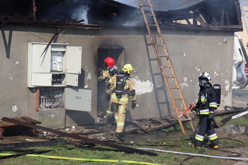 Pomoc dla pogorzelców z Sobowidza. "Nie mamy nic" - ruszyła zbiórka i zrzutka dla poszkodowanych w pożarze