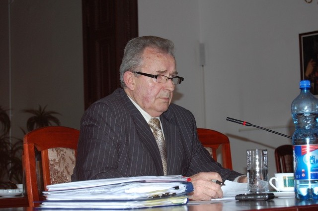 - Nie niszczmy czegoś, co jest atutem Szprotawy - przekonywał na sesji burmistrz Franciszek Sitko.