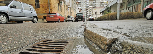 W 1497r. tsunami odczuli mieszkańcy Kołobrzegu. Fala dotarła aż do centrum, do ul. Mariackiej.