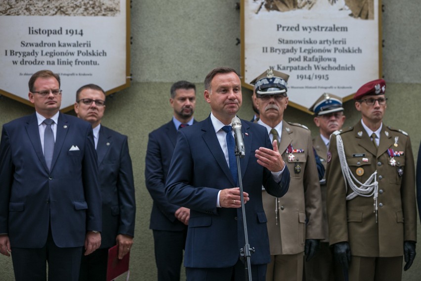 Kraków. Wymarsz Kadrówki, nowe odznaczenie państwowe i...