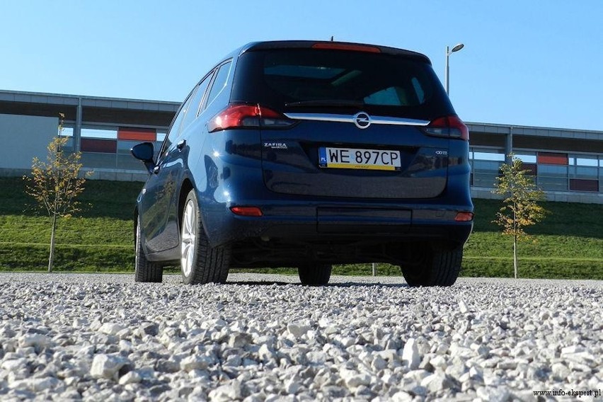 Opel Zafira Tourer 2.0 CDTI ,  Fot: Robert Kulczyk –...