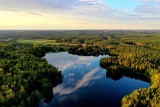 Jezioro w Krzyni na ujęciach z drona. Zobacz piękne zdjęcia 