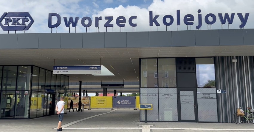 Dworzec kolejowy w Oświęcimiu został oficjalnie otwarty. W...