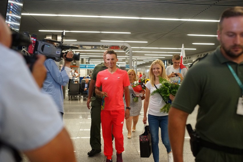 Rafał Majka już w domu [ZDJĘCIA, WIDEO]