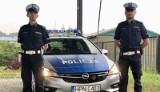 Mężczyzna mógł umrzeć w rozgrzanym samochodzie. Dwóch policjantów ze Słupska uratowało mu życie