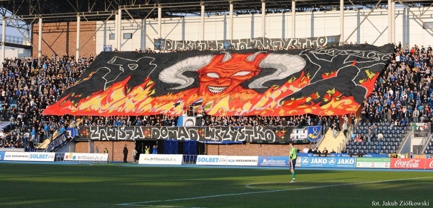 Zawisza Bydgoszcz - GKS Katowice 2:0 (oprawy, kibice)