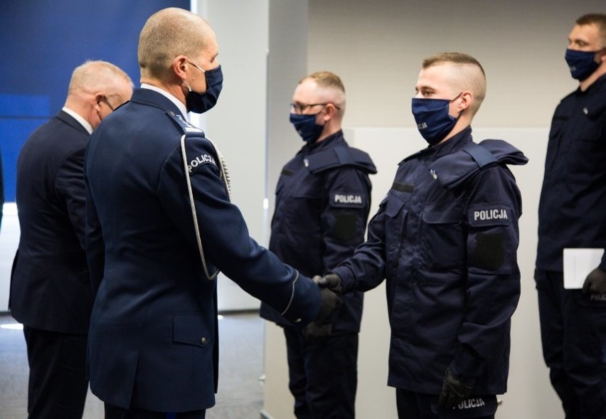 Kraków. Uroczyste ślubowanie nowych policjantów w Małopolsce. Gdzie trafią?