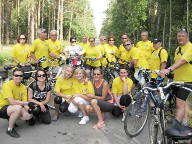 W Góry Świętokrzyskie przyjechała 20-osobowa grupa rowerzystów z Poniatowej (Lubelskie)