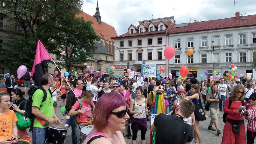 Kraków: Marsz Równości. "Wszyscy jesteśmy homo" [NOWE ZDJĘCIA, WIDEO]