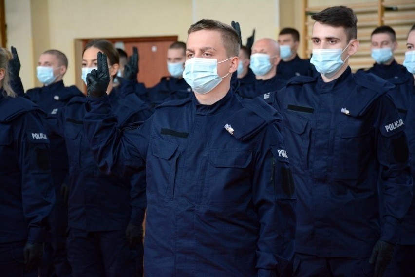 Ponad 70 nowych policjantów w szeregach łódzkiej policji. Kiedy kolejny nabór? 