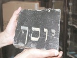 W Bytowie znaleziono odłamki żydowskich nagrobków