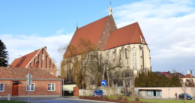 Wiślica - z bazyliką kolegiacką i Domem Długosza - jest jedną z największych atrakcji turystycznych na Szlaku Jagiellońskim z Krakowa do Wilna.
