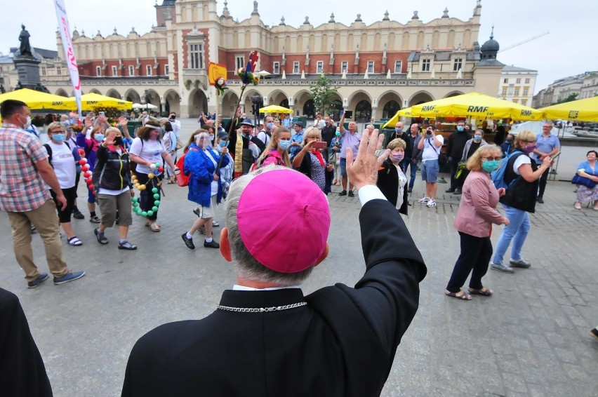 Coraz więcej uczniów z łódzkich szkół rezygnuje z lekcji religii