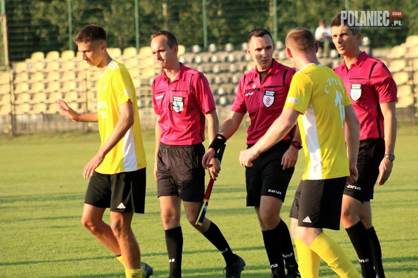 W ostatniej kolejce trzeciej ligi Czarni Połaniec przegrali...