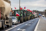 Kijem i marchewką. Nasi czytelnicy spierają się o rolnicze blokady w naszym regionie