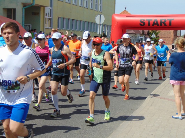W biegu wzięło udział ponad 250 biegaczzy w różnych kategoriach wiekowych.