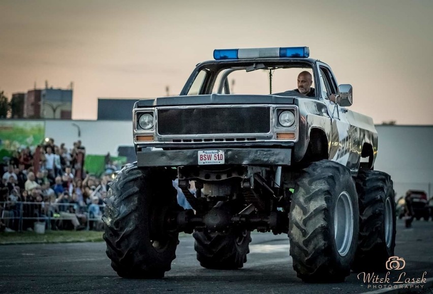 Monster trucki w Ostrołęce. Pokaz kaskaderski już w niedzielę, 13.09.2020