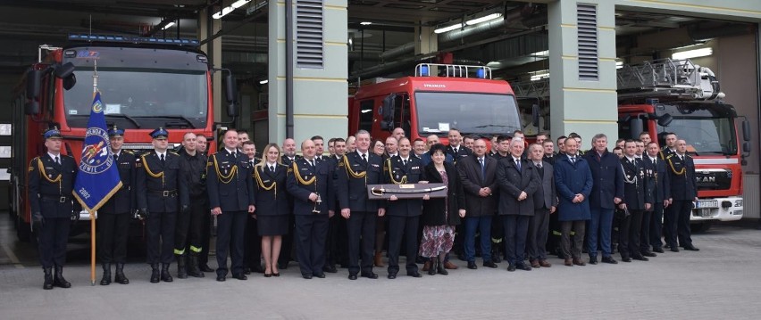 Piotr Wieniecki, zasłużony oficer straży pożarnej z Pińczowa, odszedł na emeryturę