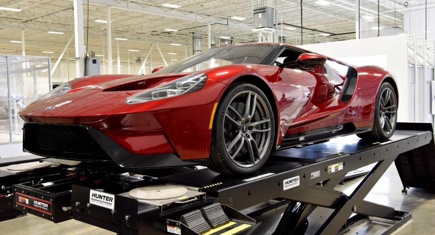 Ford GT...