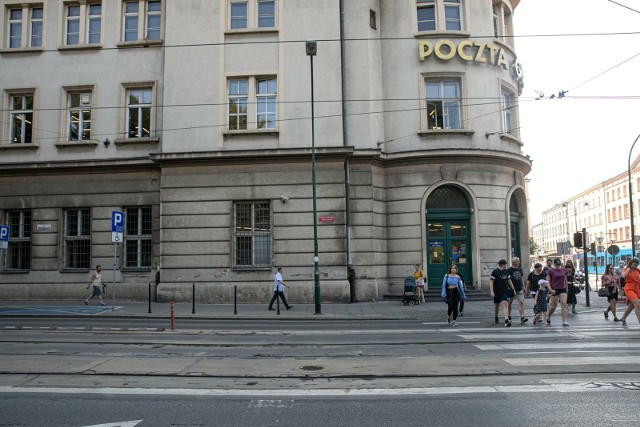 Gmach Poczty Głównej w Krakowie, w oczekiwaniu na remont, po raz kolejny otwiera swoje podwoje dla kultury