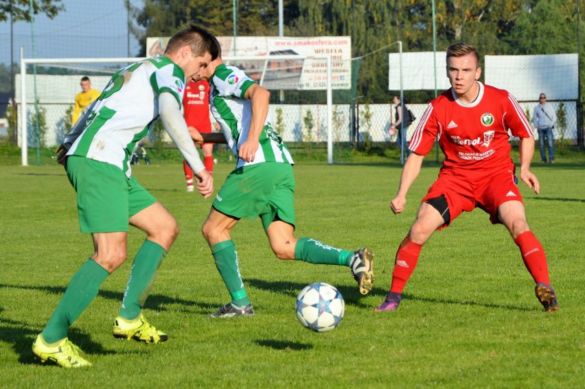 5. liga. Jawiszowice dostały klapsa, ale oddały Victorii Jaworzno z podwójną siłą [ZDJĘCIA]