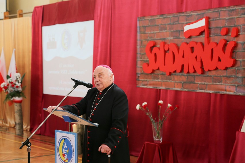 Arcybiskup senior Stanisław Szymecki trafił do szpitala
