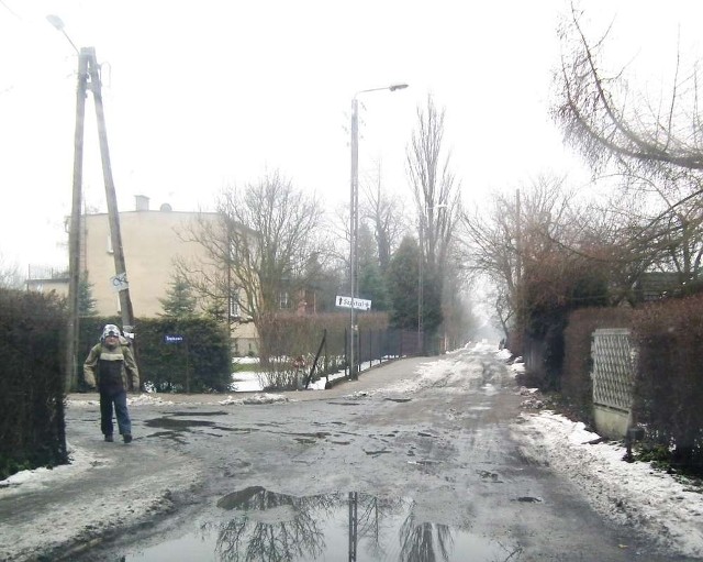 W tym roku gruntowa ulica Śląska zostanie przebudowana. Dojazd do szpitala będzie dużo lepszy