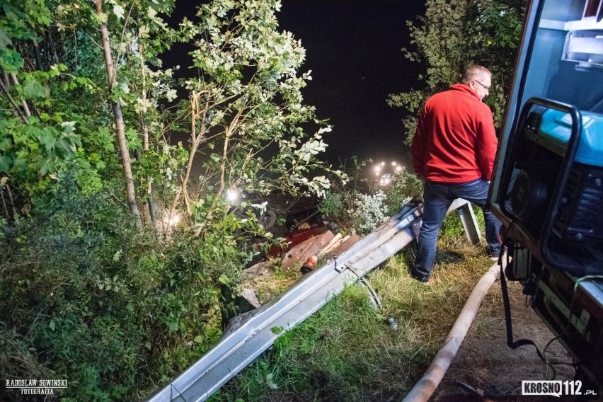 Podkarpacie. Tragiczny wypadek autobusu w Leszczawie Dolnej,...