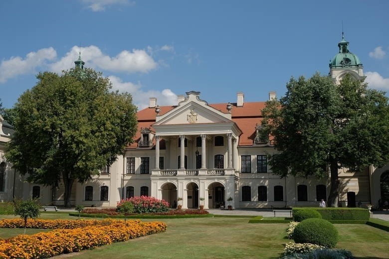 Muzeum Zamoyskich jest doceniane przez wielu turystów z...