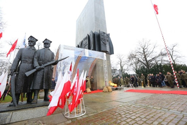 Utrudnienia w ruchu napotkają kierowcy podróżujący w okolicy Pomnika Powstania Wielkopolskiego