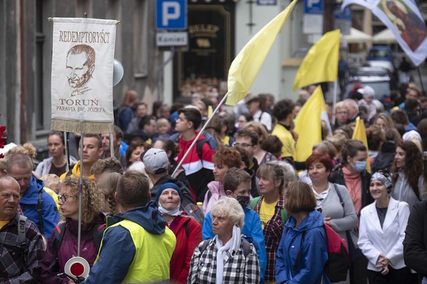 Z Torunia wyruszyła piesza pielgrzymka na Jasną Gorę