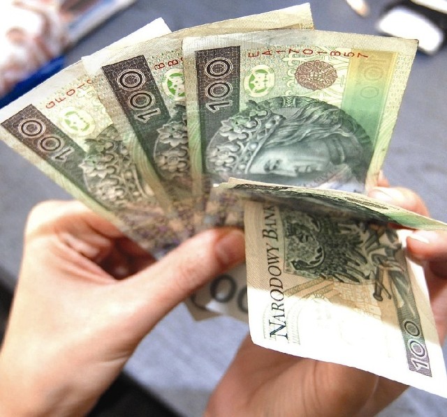 W czerwcu 2011 r. przeciętne wynagrodzenie brutto wyniosło 3600,47 zł
