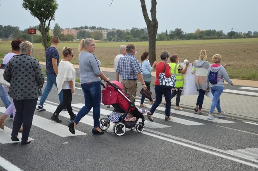 Mają dość chemicznych odpadów. Zablokowali drogę [ZDJĘCIA]