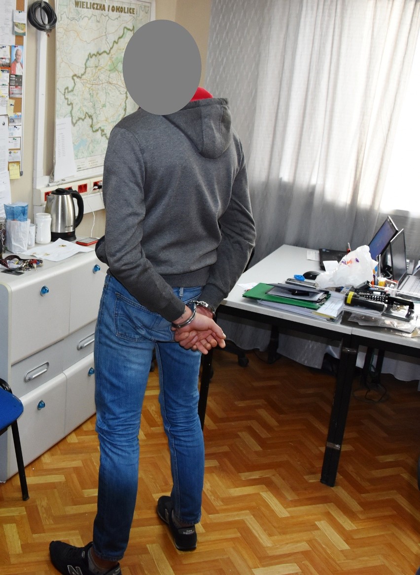 Wieliczka. Areszt dla sprawców uprowadzenia i pobicia młodego mężczyzny 