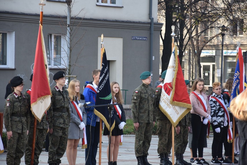 Uroczystości niepodległościowe na Placu Orląt Lwowskich na...