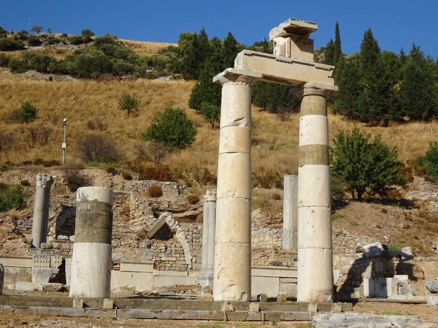 Niezwykłe miasto antycznego świata. Gdy turysta trafi do Efezu... ZDJĘCIA
