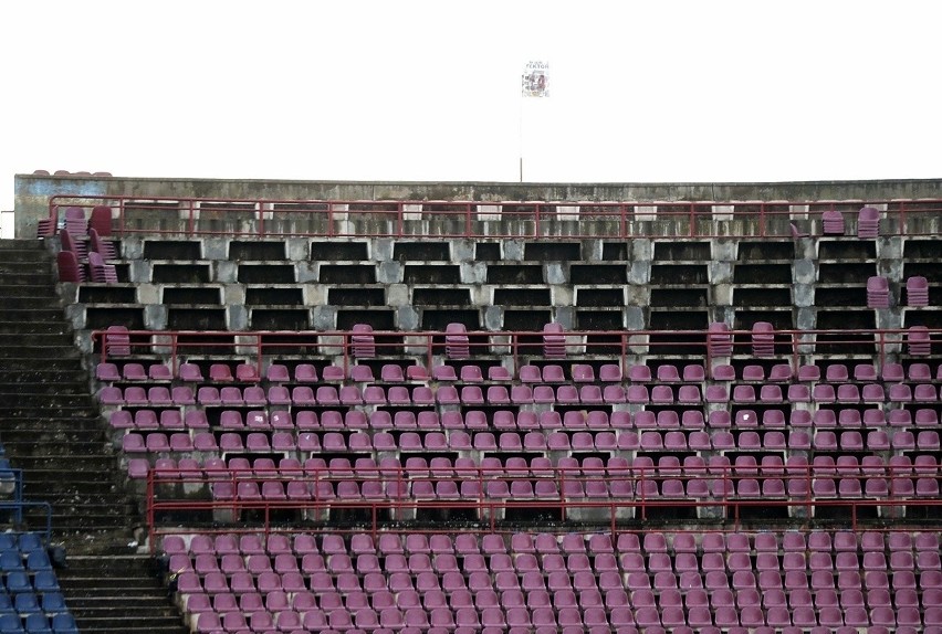 Krzesełka ze starego stadionu Pogoni Szczecin - będzie można...