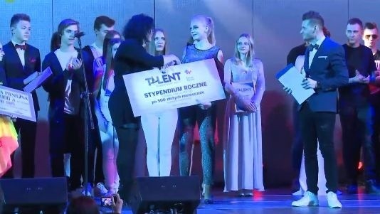 Natalia Ryś z Sędziszowa nagrodzona w finale show Talent Świętokrzyski!