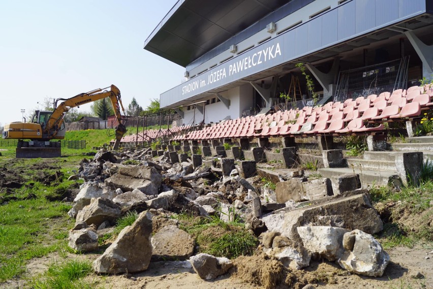 W Czeladzi rozpoczął się finałowy etap przebudowy stadionu...