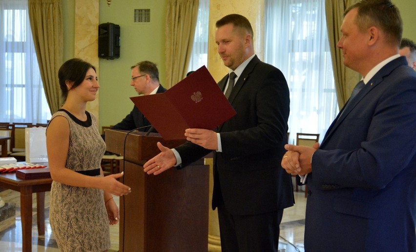 17 osób otrzymało polskie obywatelstwo. Uroczystość w LUW [ZDJĘCIA]
