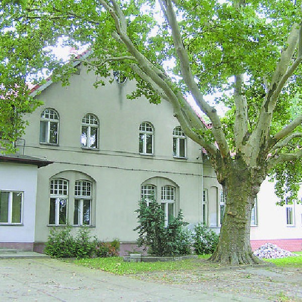 XIX-wieczny dworek w Gądeczu – dziś dom pomocy społecznej
